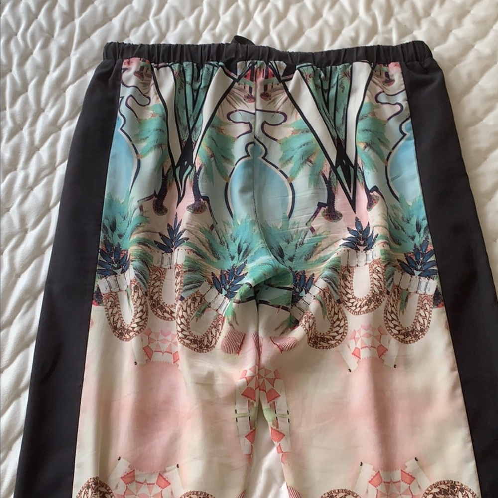 (2/$20) Silvian Heach Denim Printed Joggers - Picture 5 of 5